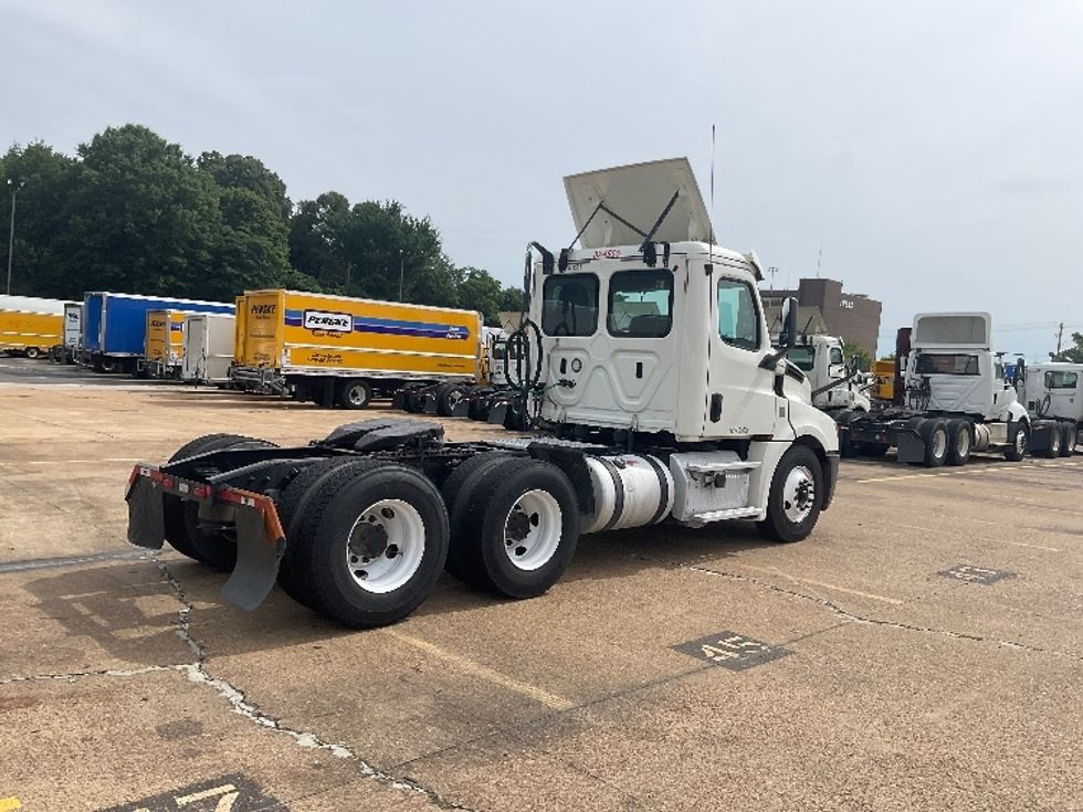 Day Cab Tractor-Heavy Duty Tractors-Freightliner-2019-T12664ST-Memphis-TN-344,060\n\t\tmiles-$ 64,500 - Image 7