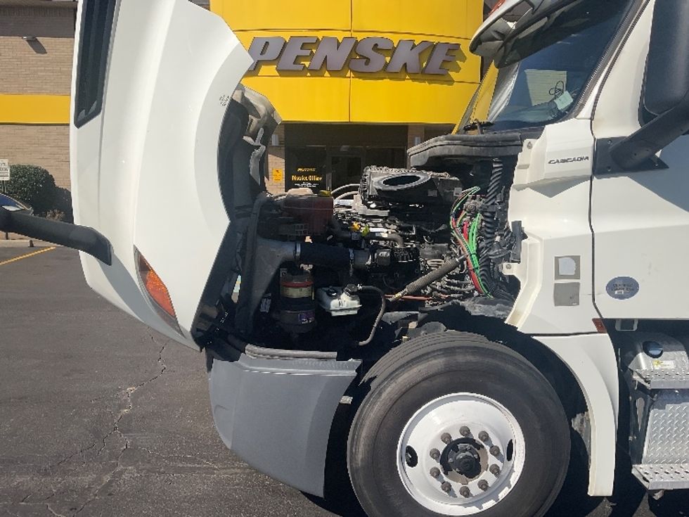 Day Cab Tractor-Heavy Duty Tractors-Freightliner-2019-T12664ST-Memphis-TN-366,022\n\t\tmiles-$ 58,000 - Image 16