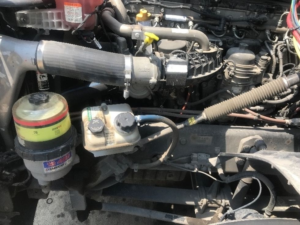 Day Cab Tractor-Heavy Duty Tractors-Freightliner-2019-T12664ST-Middlefield-OH-209,336\n\t\tmiles-$ 51,250 - Image 15