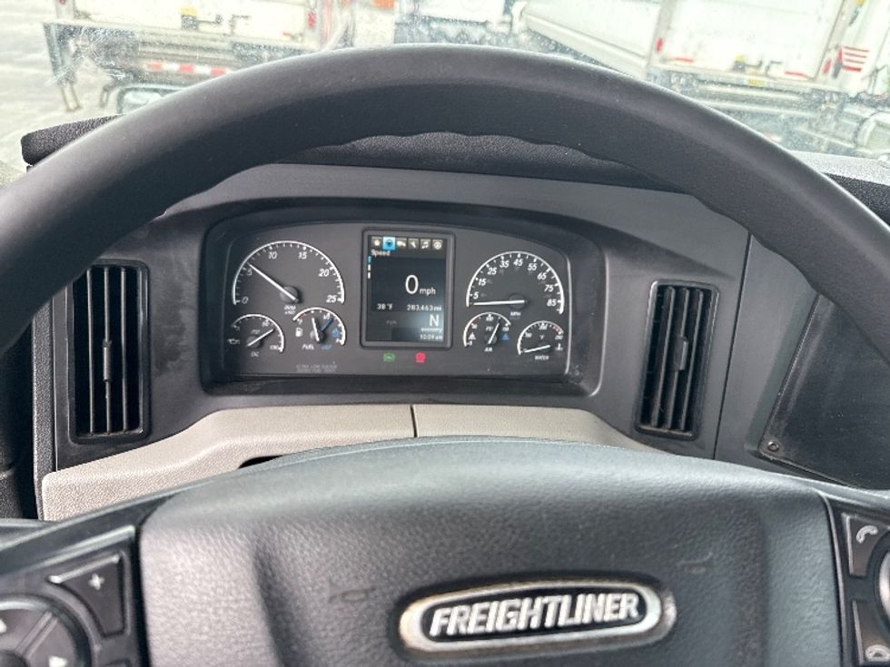 Day Cab Tractor-Heavy Duty Tractors-Freightliner-2019-T12664ST-Middlefield-OH-283,463\n\t\tmiles-$ 49,500 - Image 10
