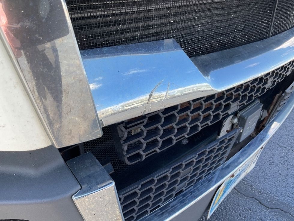 Day Cab Tractor-Heavy Duty Tractors-Freightliner-2019-T12664ST-Middlefield-OH-411,143\n\t\tmiles-$ 53,500 - Image 18