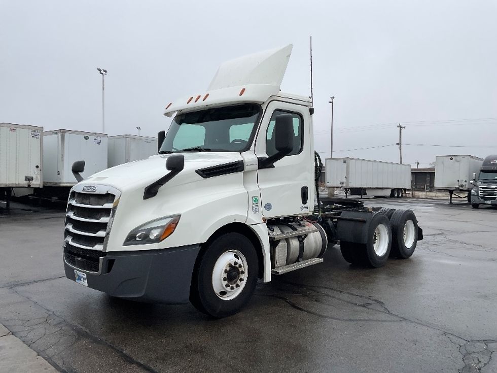 Day Cab Tractor-Heavy Duty Tractors-Freightliner-2019-T12664ST-Milwaukee-WI-507,314\n\t\tmiles-$ 37,250 - Image 3