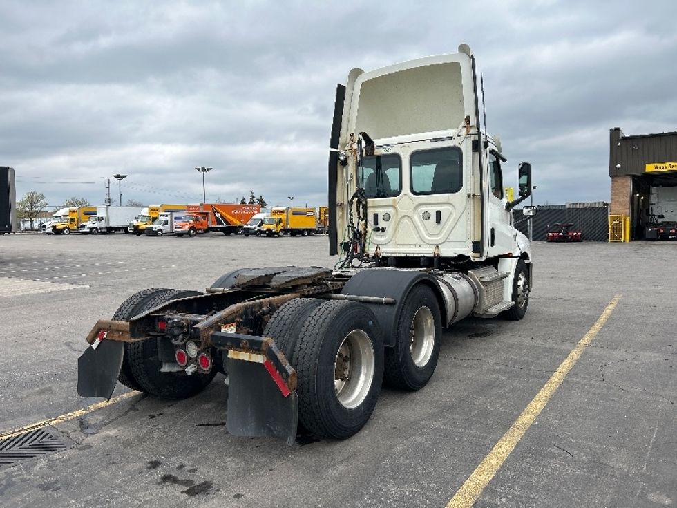 Day Cab Tractor-Heavy Duty Tractors-Freightliner-2019-T12664ST-Mississauga-ON-501,236\n\t\tkm-$ 61,250 - Image 7