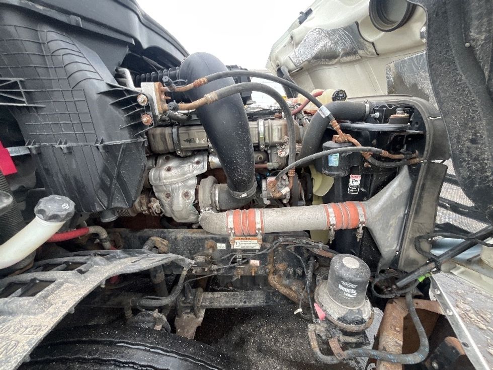 Day Cab Tractor-Heavy Duty Tractors-Freightliner-2019-T12664ST-Mississauga-ON-766,896\n\t\tkm-$ 47,500 - Image 16