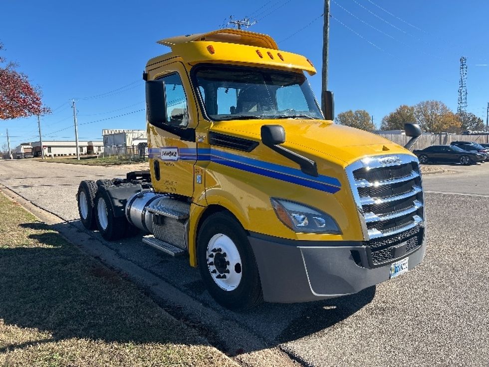 Day Cab Tractor-Heavy Duty Tractors-Freightliner-2019-T12664ST-Montgomery-AL-500,024\n\t\tmiles-$ 35,250 - Image 1