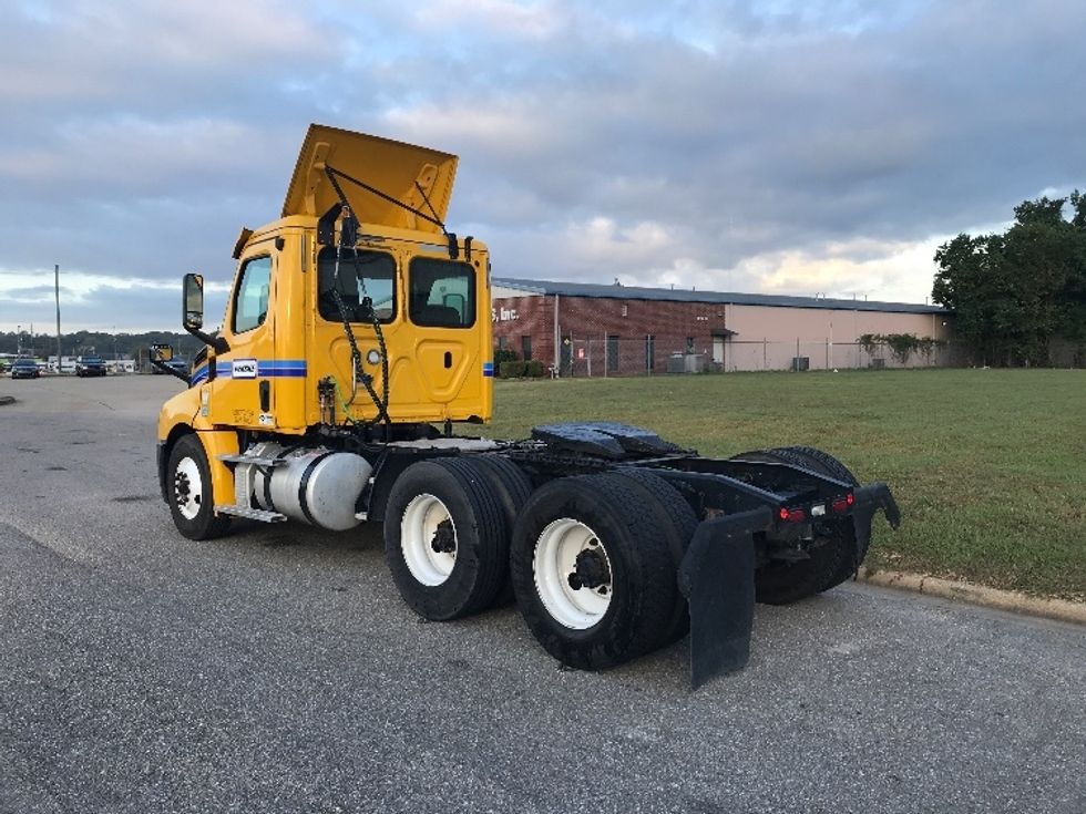 Day Cab Tractor-Heavy Duty Tractors-Freightliner-2019-T12664ST-Montgomery-AL-553,942\n\t\tmiles-$ 30,250 - Image 5