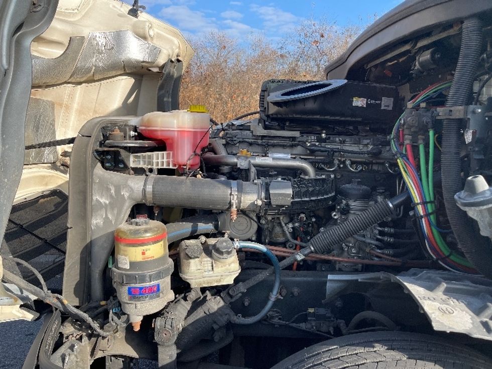 Day Cab Tractor-Heavy Duty Tractors-Freightliner-2019-T12664ST-Montgomery-NY-340,493\n\t\tmiles-$ 53,750 - Image 16