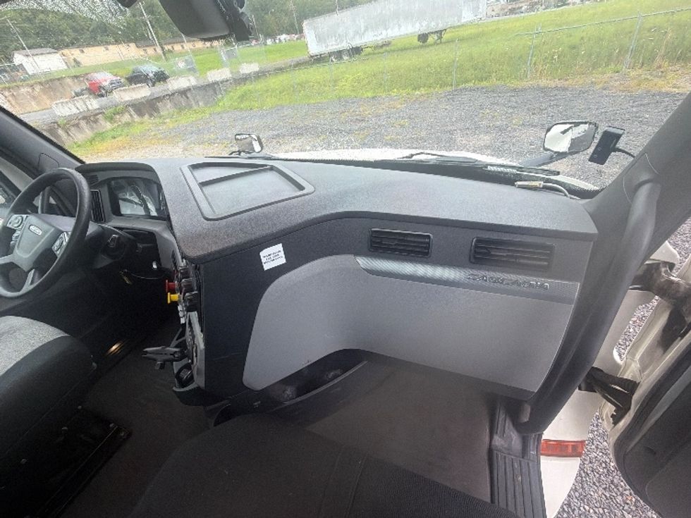 Day Cab Tractor-Heavy Duty Tractors-Freightliner-2019-T12664ST-Morgantown-WV-637,377\n\t\tmiles-$ 26,000 - Image 13
