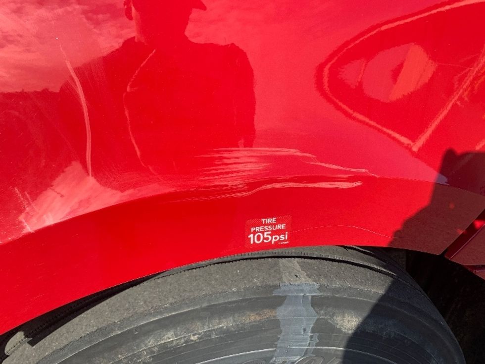 Day Cab Tractor-Heavy Duty Tractors-Freightliner-2019-T12664ST-Nashville (Mount Juliet)-TN-150,896\n\t\tmiles-$ 58,250 - Image 17