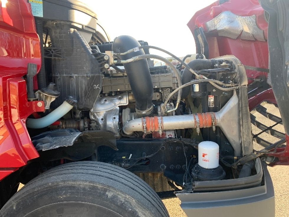 Day Cab Tractor-Heavy Duty Tractors-Freightliner-2019-T12664ST-Nashville (Mount Juliet)-TN-150,896\n\t\tmiles-$ 58,250 - Image 15