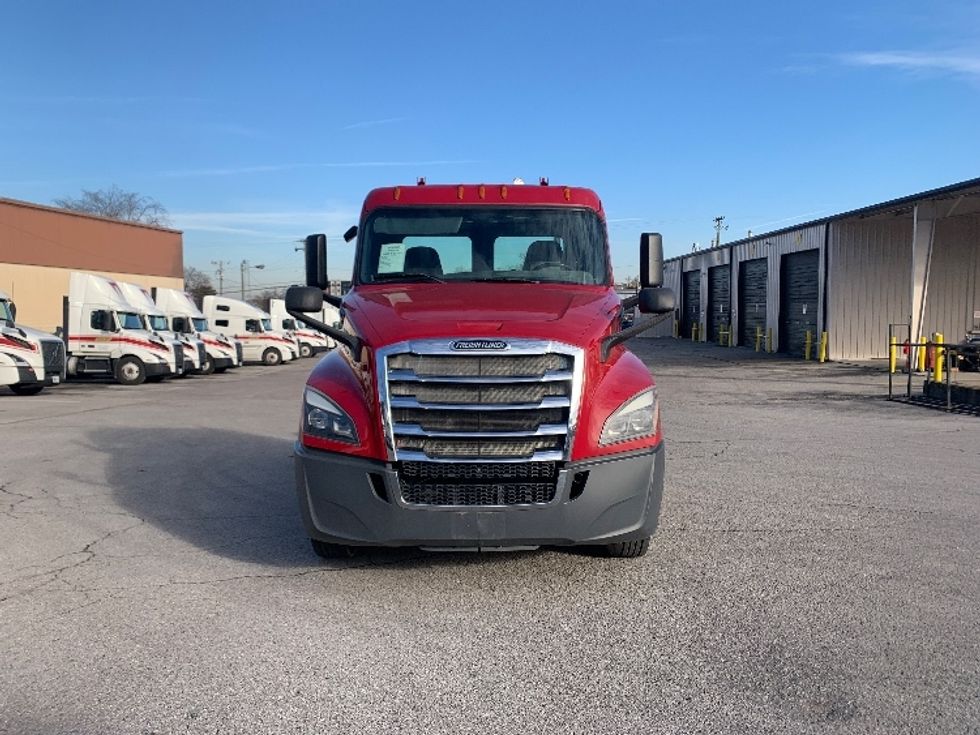 Day Cab Tractor-Heavy Duty Tractors-Freightliner-2019-T12664ST-Nashville (Mount Juliet)-TN-150,896\n\t\tmiles-$ 58,250 - Image 2