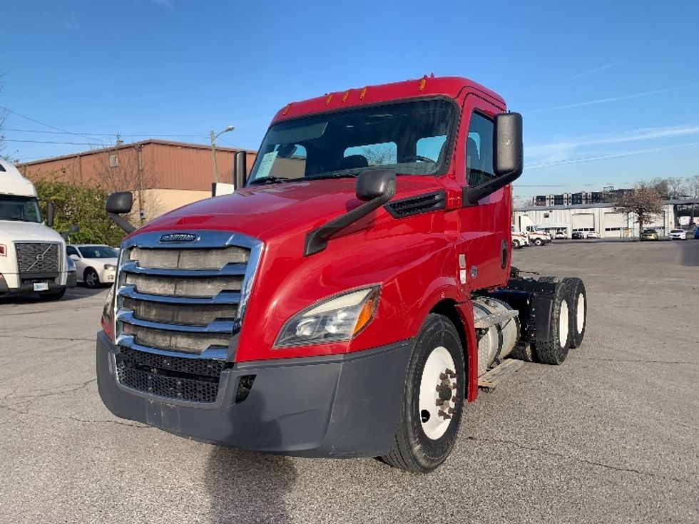 Day Cab Tractor-Heavy Duty Tractors-Freightliner-2019-T12664ST-Nashville (Mount Juliet)-TN-150,896\n\t\tmiles-$ 58,250 - Image 3