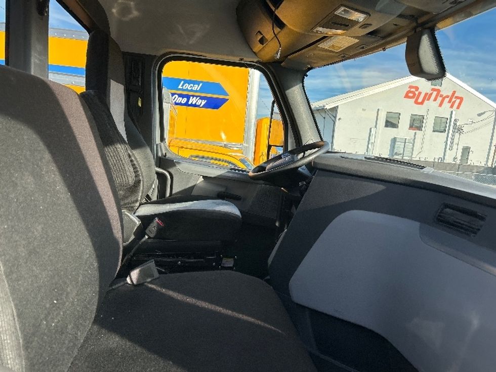 Day Cab Tractor-Heavy Duty Tractors-Freightliner-2019-T12664ST-Nashville (Mount Juliet)-TN-286,365\n\t\tmiles-$ 50,750 - Image 14