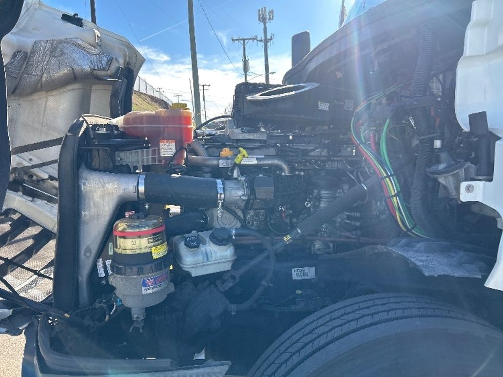 Day Cab Tractor-Heavy Duty Tractors-Freightliner-2019-T12664ST-Nashville (Mount Juliet)-TN-286,365\n\t\tmiles-$ 50,750 - Image 16