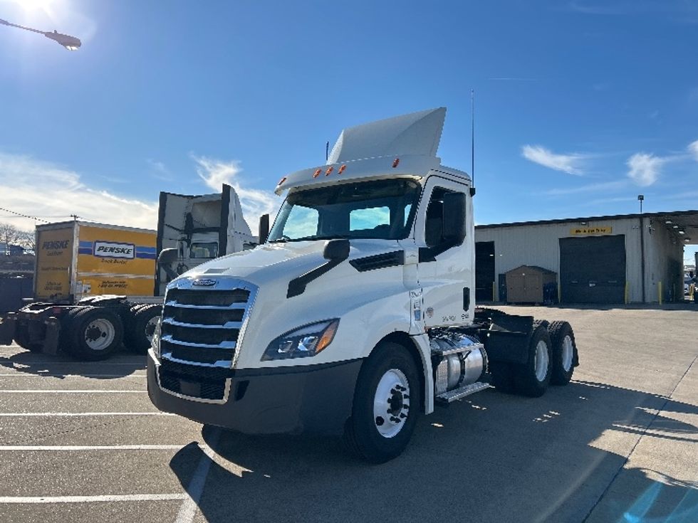 Day Cab Tractor-Heavy Duty Tractors-Freightliner-2019-T12664ST-Nashville (Mount Juliet)-TN-286,365\n\t\tmiles-$ 50,750 - Image 3