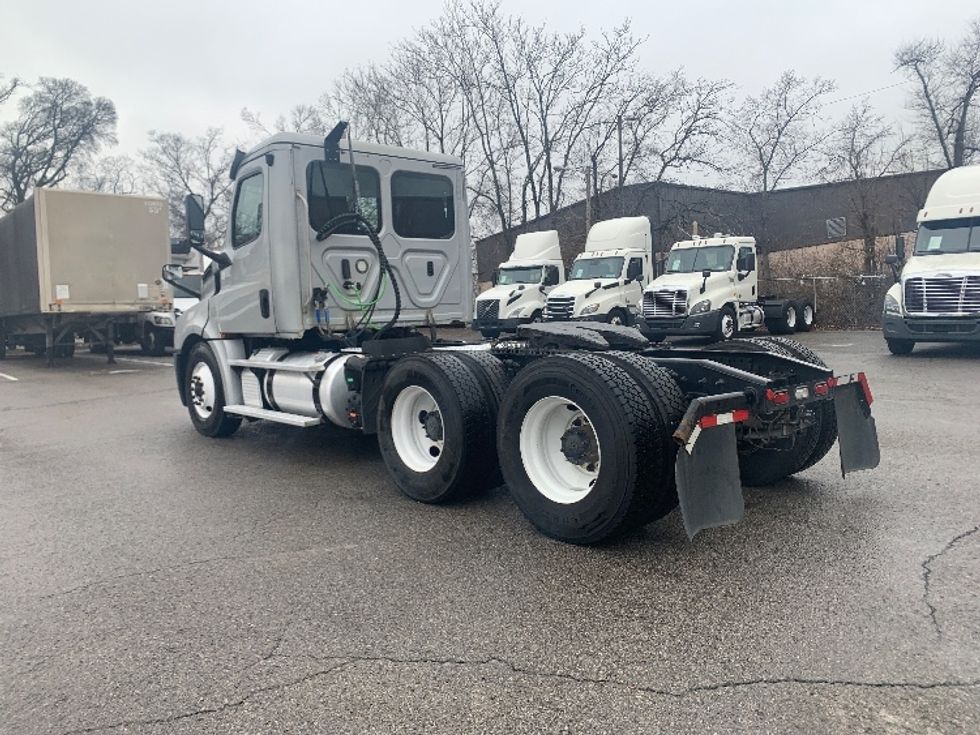 Day Cab Tractor-Heavy Duty Tractors-Freightliner-2019-T12664ST-Nashville (Mount Juliet)-TN-318,257\n\t\tmiles-$ 46,500 - Image 5