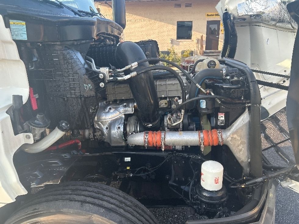 Day Cab Tractor-Heavy Duty Tractors-Freightliner-2019-T12664ST-Nashville (Mount Juliet)-TN-338,446\n\t\tmiles-$ 47,500 - Image 14