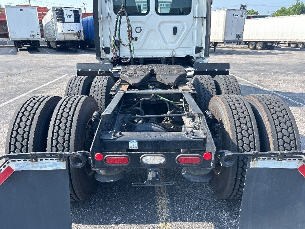 Day Cab Tractor-Heavy Duty Tractors-Freightliner-2019-T12664ST-Nashville (Mount Juliet)-TN-515,357\n\t\tmiles-$ 36,750 - Image 6