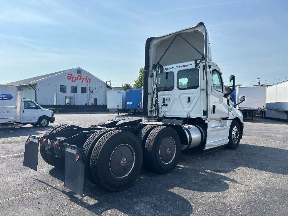 Day Cab Tractor-Heavy Duty Tractors-Freightliner-2019-T12664ST-Nashville (Mount Juliet)-TN-515,357\n\t\tmiles-$ 36,750 - Image 7