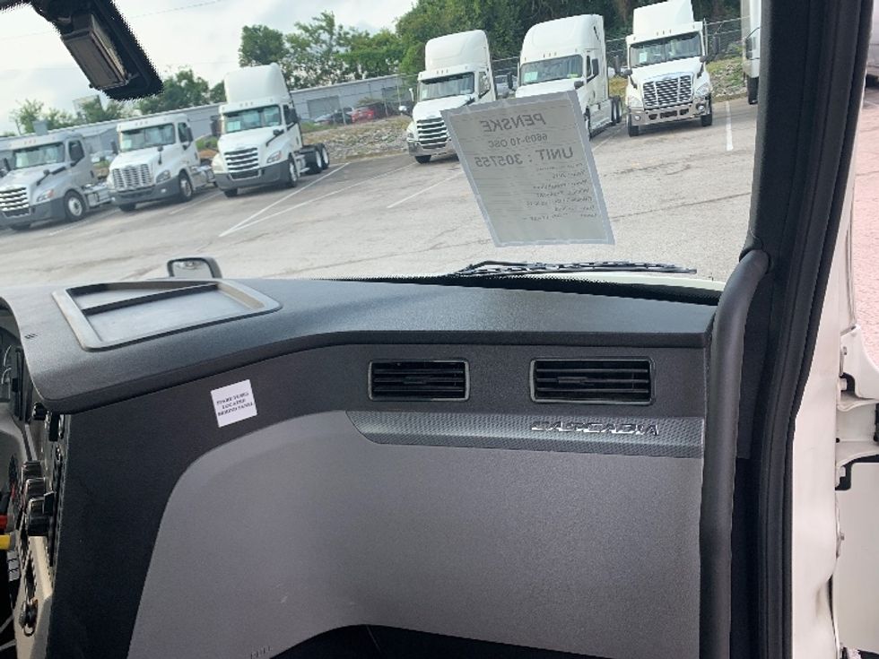 Day Cab Tractor-Heavy Duty Tractors-Freightliner-2019-T12664ST-Nashville (Mount Juliet)-TN-621,739\n\t\tmiles-$ 29,000 - Image 13