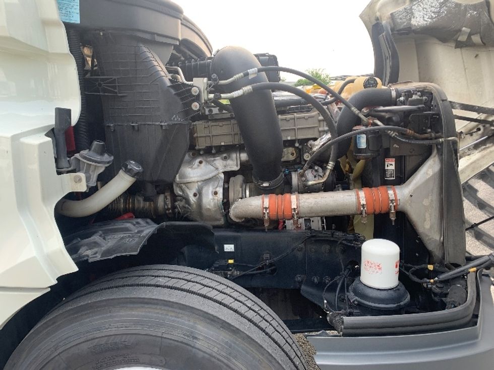 Day Cab Tractor-Heavy Duty Tractors-Freightliner-2019-T12664ST-Nashville (Mount Juliet)-TN-621,739\n\t\tmiles-$ 29,000 - Image 15