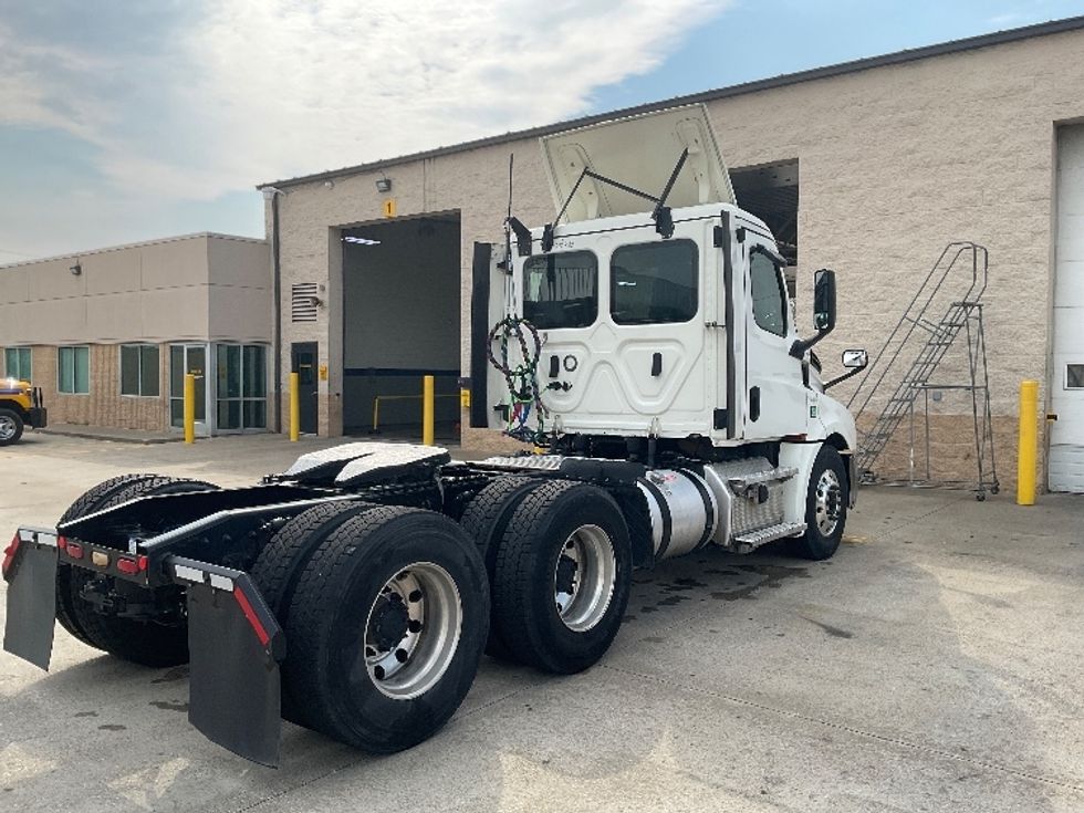 Day Cab Tractor-Heavy Duty Tractors-Freightliner-2019-T12664ST-Nashville (Mount Juliet)-TN-635,889\n\t\tmiles-$ 27,750 - Image 7