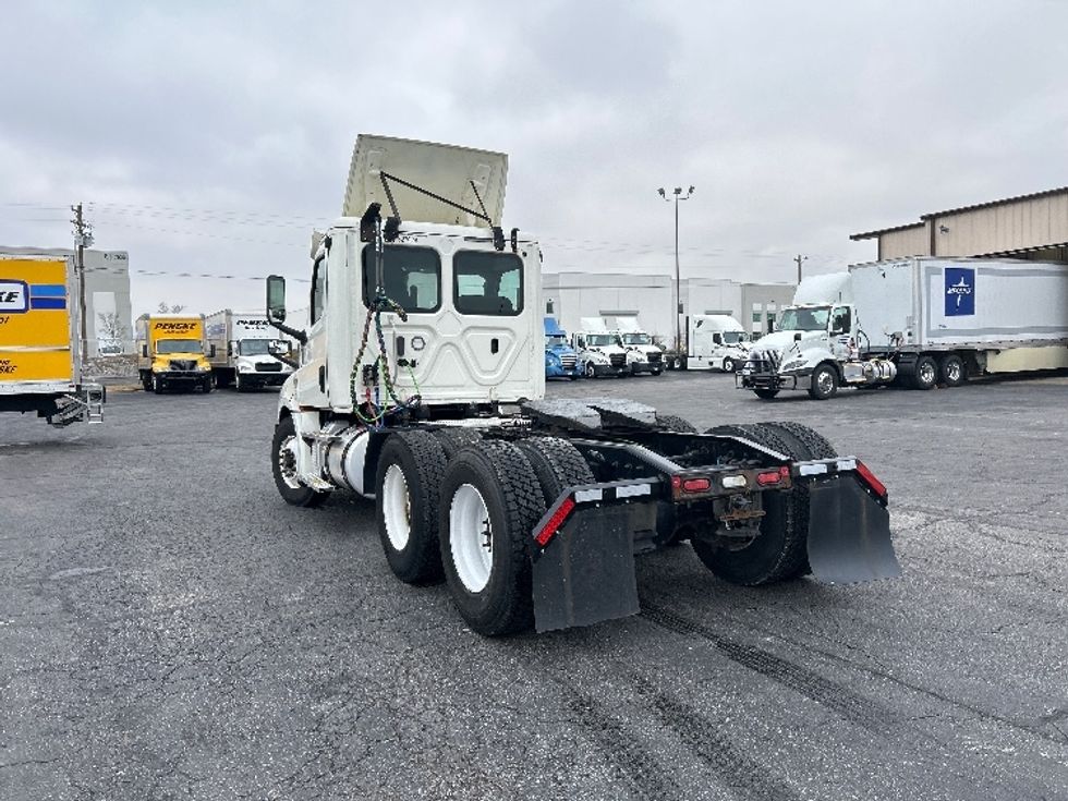 Day Cab Tractor-Heavy Duty Tractors-Freightliner-2019-T12664ST-Nashville (Mount Juliet)-TN-696,668\n\t\tmiles-$ 25,250 - Image 5