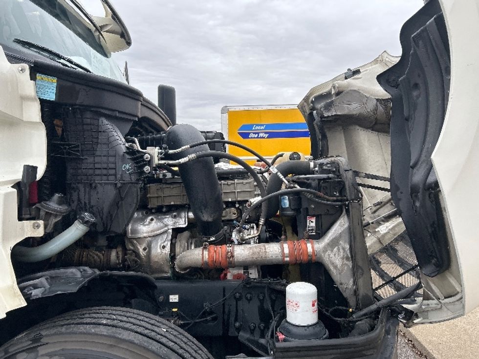 Day Cab Tractor-Heavy Duty Tractors-Freightliner-2019-T12664ST-Nashville (Mount Juliet)-TN-832,110\n\t\tmiles-$ 25,250 - Image 15