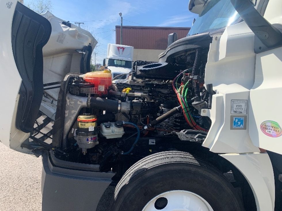 Day Cab Tractor-Heavy Duty Tractors-Freightliner-2019-T12664ST-Nashville-TN-289,495\n\t\tmiles-$ 48,750 - Image 16