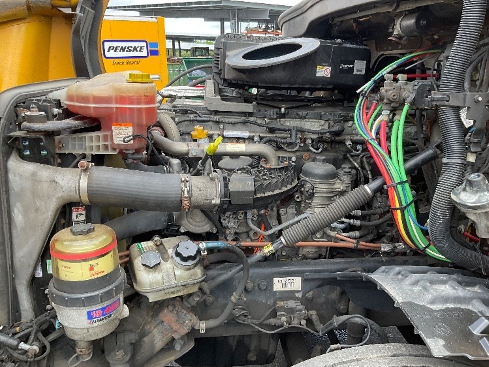 Day Cab Tractor-Heavy Duty Tractors-Freightliner-2019-T12664ST-New Bedford-MA-344,516\n\t\tmiles-$ 51,500 - Image 16