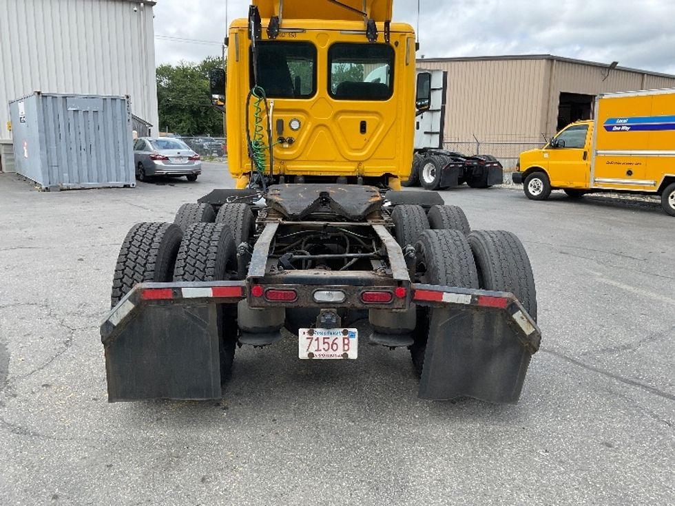 Day Cab Tractor-Heavy Duty Tractors-Freightliner-2019-T12664ST-New Bedford-MA-344,516\n\t\tmiles-$ 51,500 - Image 6