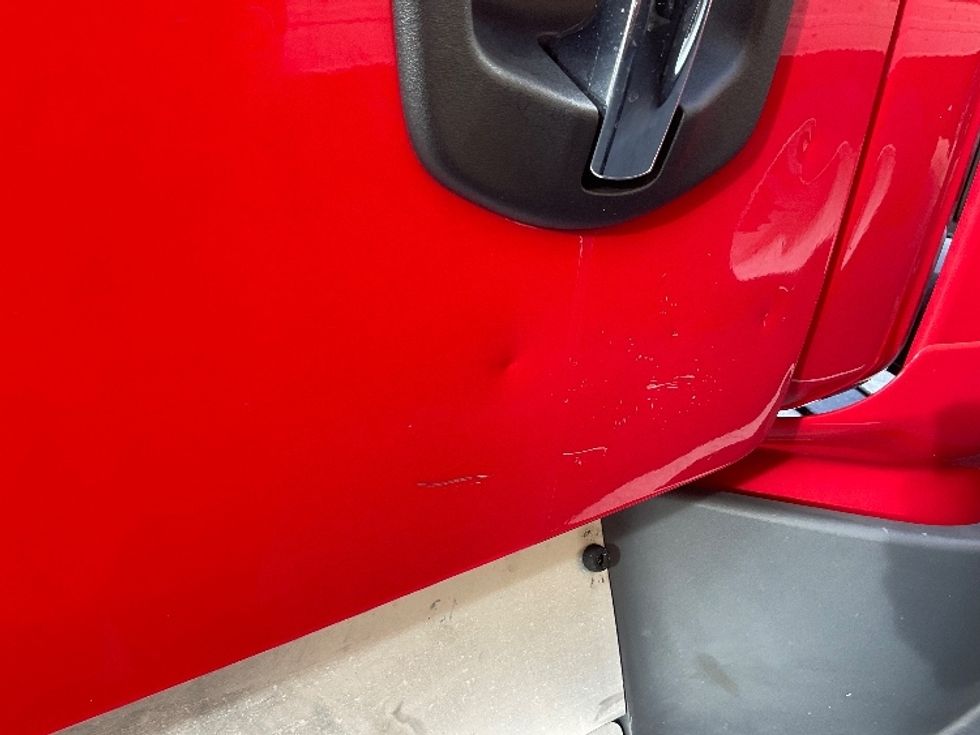 Day Cab Tractor-Heavy Duty Tractors-Freightliner-2019-T12664ST-New Castle-DE-571,498\n\t\tmiles-$ 31,500 - Image 17