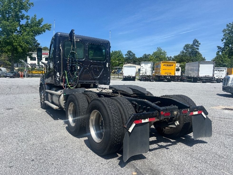 Day Cab Tractor-Heavy Duty Tractors-Freightliner-2019-T12664ST-Norcross-GA-509,166\n\t\tmiles-$ 49,500 - Image 5