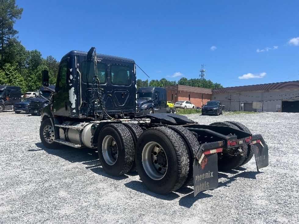 Day Cab Tractor-Heavy Duty Tractors-Freightliner-2019-T12664ST-Norcross-GA-511,660\n\t\tmiles-$ 49,250 - Image 5