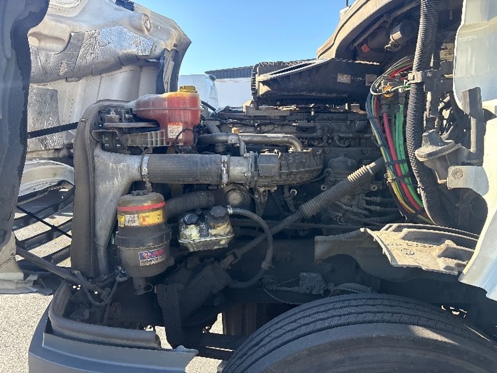 Day Cab Tractor-Heavy Duty Tractors-Freightliner-2019-T12664ST-North Bergen-NJ-219,932\n\t\tmiles-$ 53,250 - Image 16