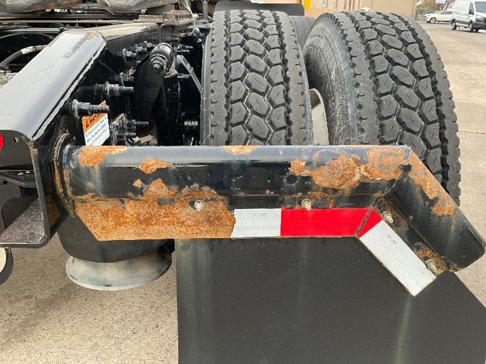 Day Cab Tractor-Heavy Duty Tractors-Freightliner-2019-T12664ST-Oklahoma City-OK-555,082\n\t\tmiles-$ 43,000 - Image 17