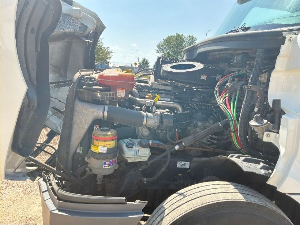 Day Cab Tractor-Heavy Duty Tractors-Freightliner-2019-T12664ST-Omaha-NE-705,974\n\t\tmiles-$ 21,500 - Image 16