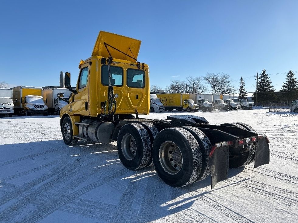 Day Cab Tractor-Heavy Duty Tractors-Freightliner-2019-T12664ST-Ottawa-ON-562,910\n\t\tkm-$ 20,000 - Image 5