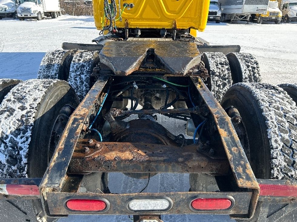 Day Cab Tractor-Heavy Duty Tractors-Freightliner-2019-T12664ST-Ottawa-ON-562,910\n\t\tkm-$ 20,000 - Image 6