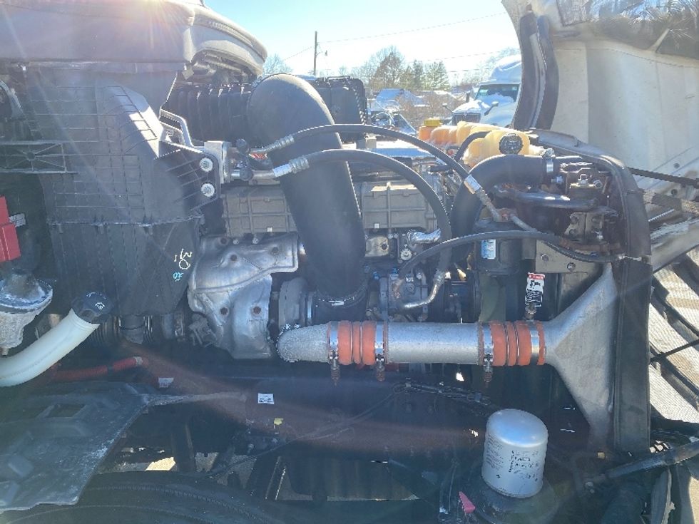 Day Cab Tractor-Heavy Duty Tractors-Freightliner-2019-T12664ST-Parkersburg-WV-400,965\n\t\tmiles-$ 51,500 - Image 15