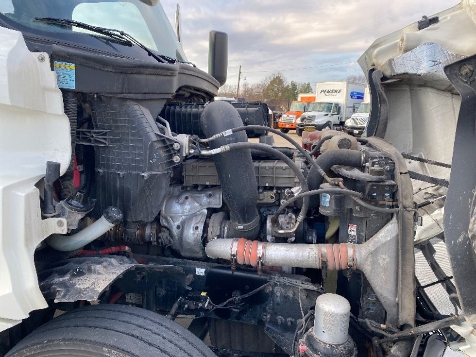 Day Cab Tractor-Heavy Duty Tractors-Freightliner-2019-T12664ST-Parkersburg-WV-605,167\n\t\tmiles-$ 34,750 - Image 15