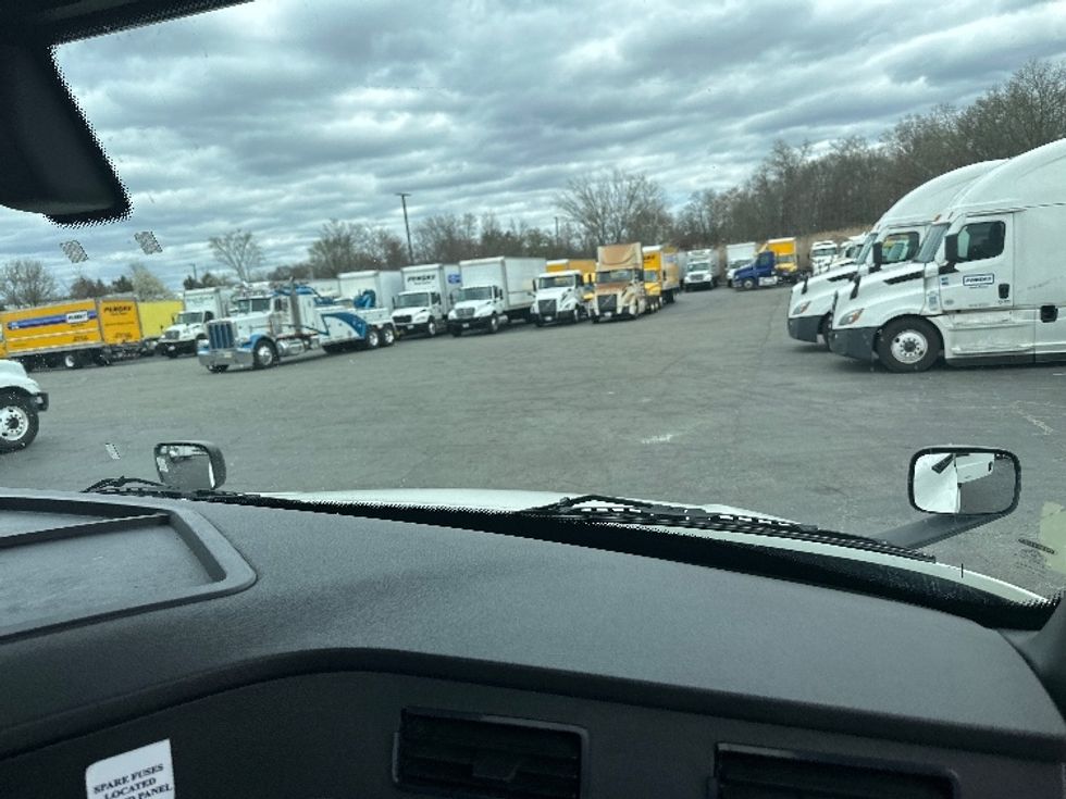 Day Cab Tractor-Heavy Duty Tractors-Freightliner-2019-T12664ST-Parsippany-NJ-225,185\n\t\tmiles-$ 53,000 - Image 13