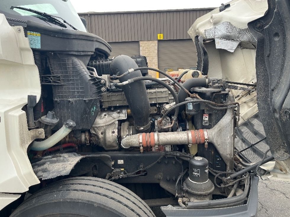 Day Cab Tractor-Heavy Duty Tractors-Freightliner-2019-T12664ST-Parsippany-NJ-344,537\n\t\tmiles-$ 55,250 - Image 15