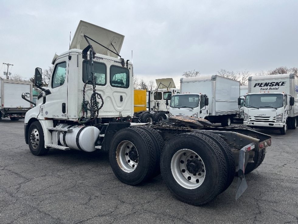 Day Cab Tractor-Heavy Duty Tractors-Freightliner-2019-T12664ST-Parsippany-NJ-344,537\n\t\tmiles-$ 55,250 - Image 5