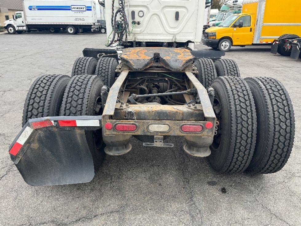 Day Cab Tractor-Heavy Duty Tractors-Freightliner-2019-T12664ST-Parsippany-NJ-344,537\n\t\tmiles-$ 55,250 - Image 6