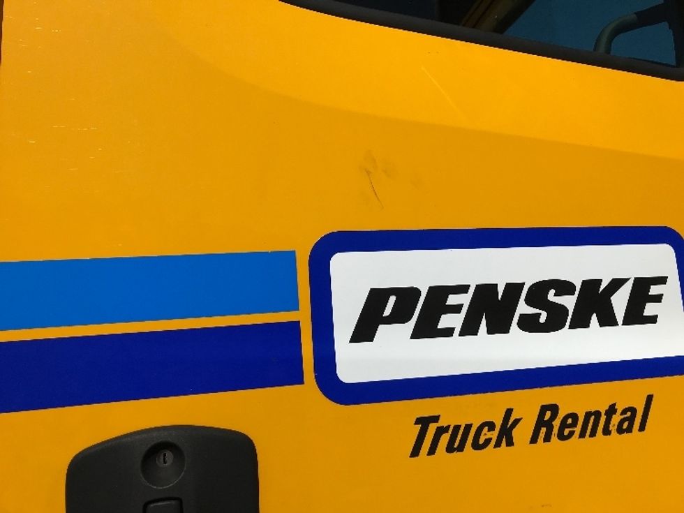 Day Cab Tractor-Heavy Duty Tractors-Freightliner-2019-T12664ST-Parsippany-NJ-399,474\n\t\tmiles-$ 51,000 - Image 19