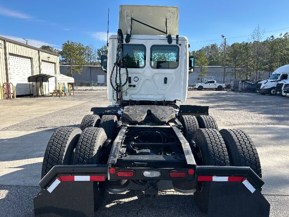 Day Cab Tractor-Heavy Duty Tractors-Freightliner-2019-T12664ST-Pell City-AL-456,328\n\t\tmiles-$ 41,500 - Image 6