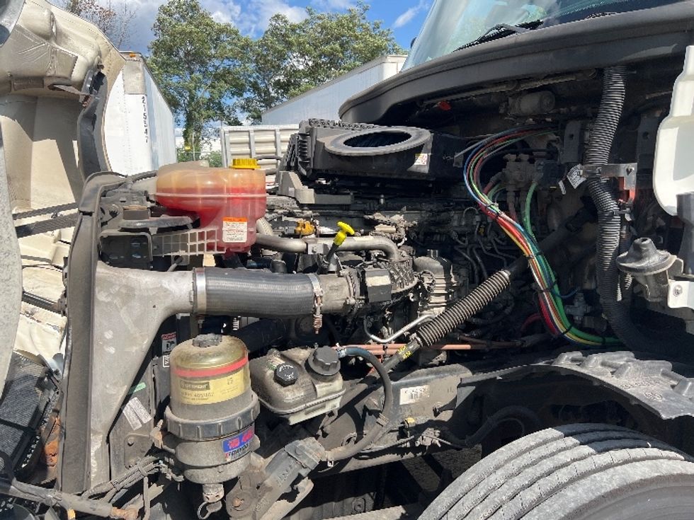 Day Cab Tractor-Heavy Duty Tractors-Freightliner-2019-T12664ST-Pennsauken-NJ-223,797\n\t\tmiles-$ 65,000 - Image 16