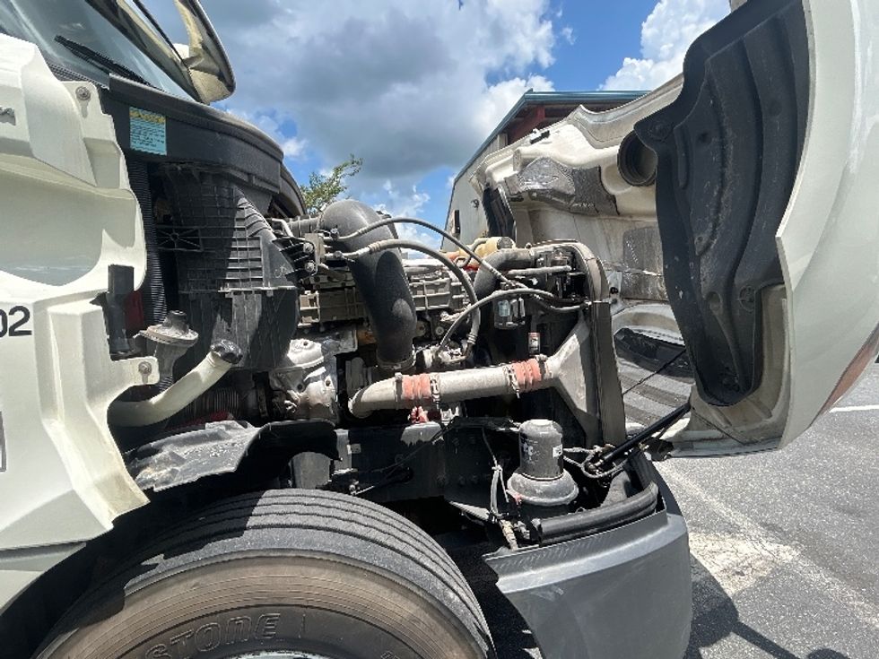 Day Cab Tractor-Heavy Duty Tractors-Freightliner-2019-T12664ST-Pensacola-FL-525,779\n\t\tmiles-$ 38,000 - Image 15