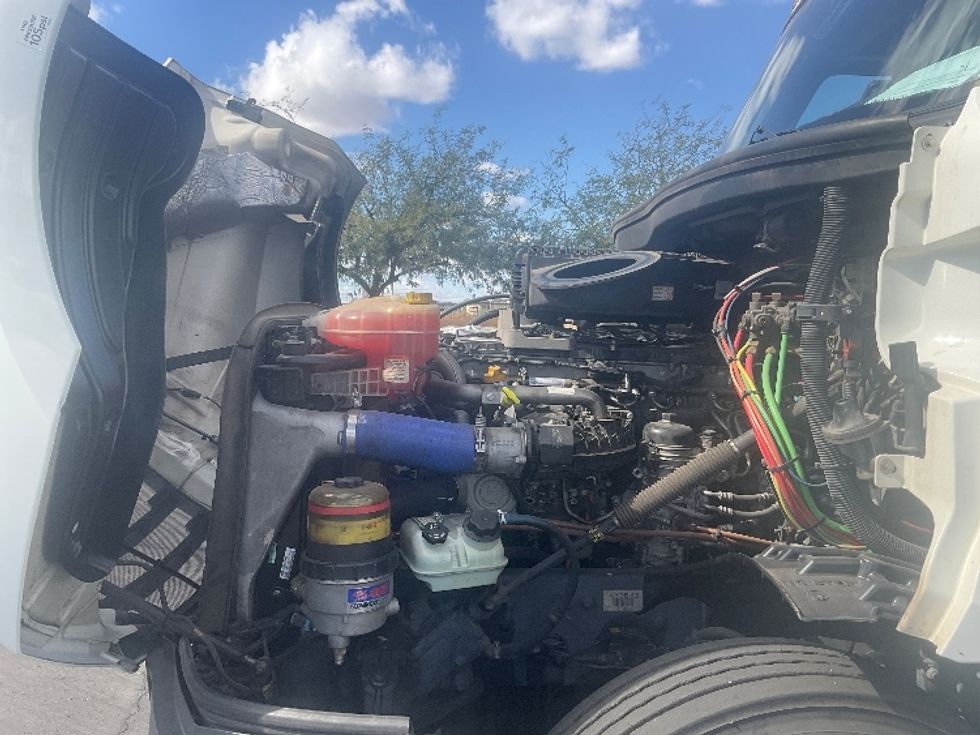 Day Cab Tractor-Heavy Duty Tractors-Freightliner-2019-T12664ST-Phoenix-AZ-366,442\n\t\tmiles-$ 43,250 - Image 16